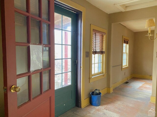 Listing photo 2 - caption unavailable