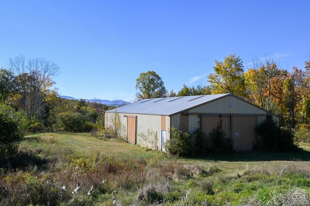 view of outdoor structure