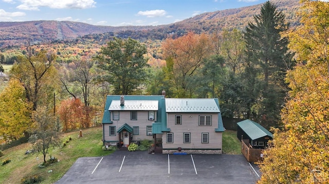 drone / aerial view with a mountain view