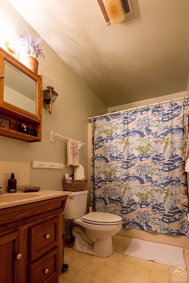 full bathroom with visible vents, backsplash, toilet, and vanity
