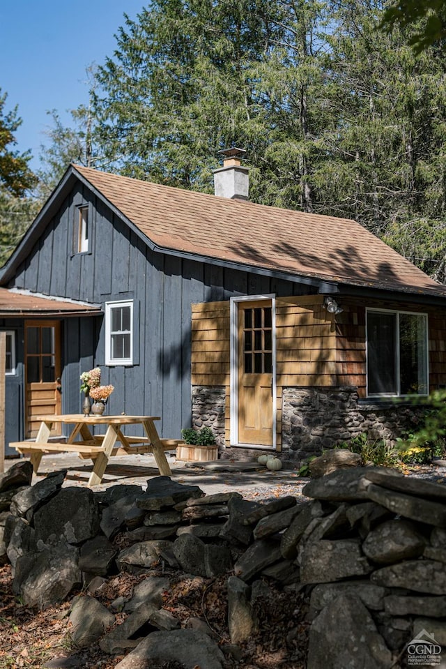 view of outbuilding