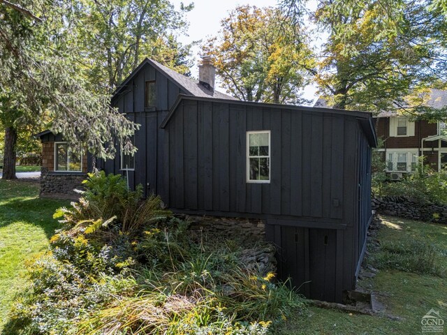view of outdoor structure