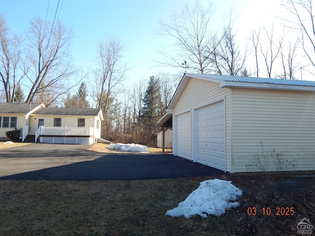 view of detached garage