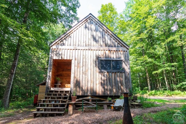 view of outbuilding