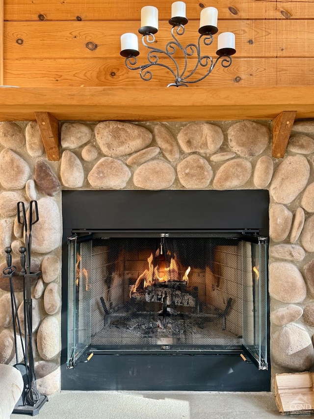 room details featuring a fireplace