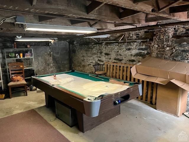 rec room featuring billiards