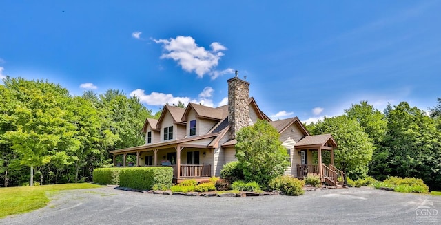 view of front of home featuring a porch