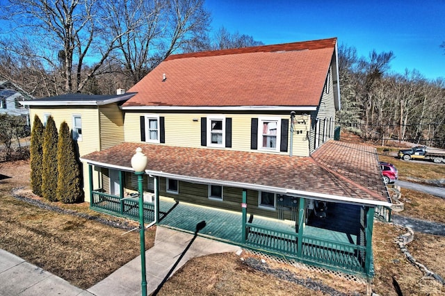 view of front facade featuring covered porch