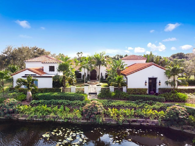 view of mediterranean / spanish-style home