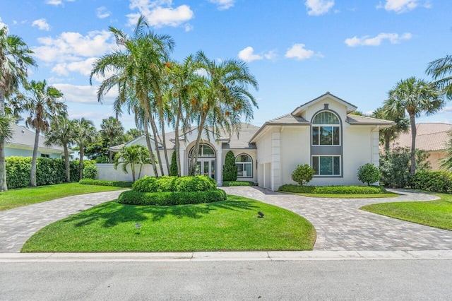 view of front of house with a front yard