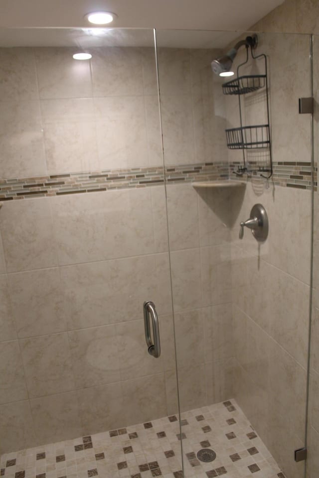 bathroom with walk in shower