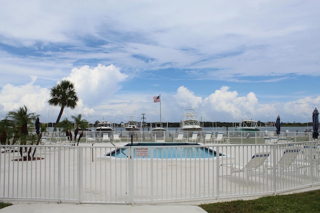 view of swimming pool