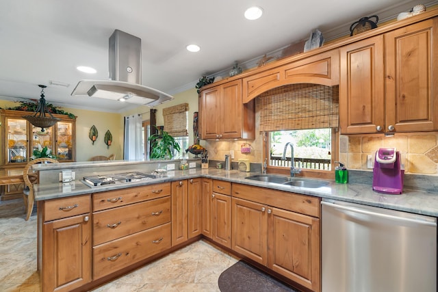 kitchen with kitchen peninsula, sink, backsplash, stainless steel appliances, and light tile flooring