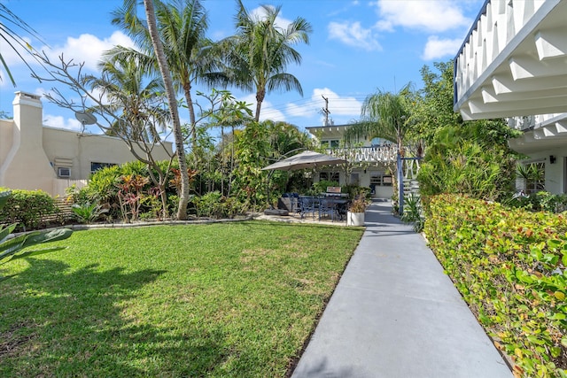 view of yard with a patio