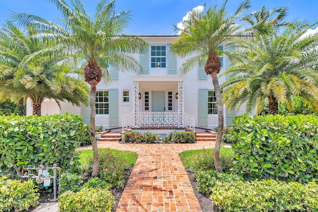 view of front facade featuring covered porch