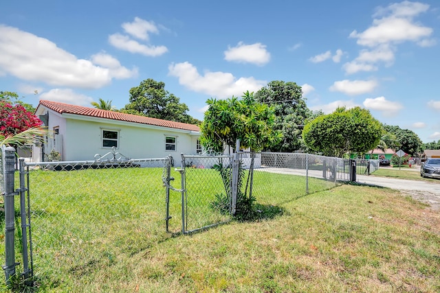 Listing photo 3 for 1721 N Cypress Rd, Pompano Beach FL 33060