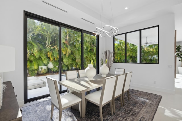 dining room featuring recessed lighting, visible vents, a chandelier, and baseboards