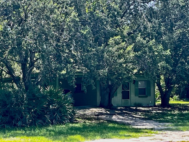 view of obstructed view of property