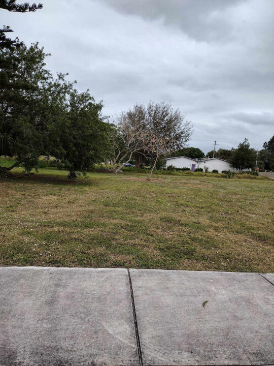 1004 14th Street N, St, Fort Pierce FL, 34950 land for sale