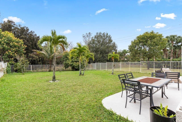 view of yard with a patio area