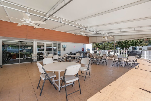 view of terrace with ceiling fan