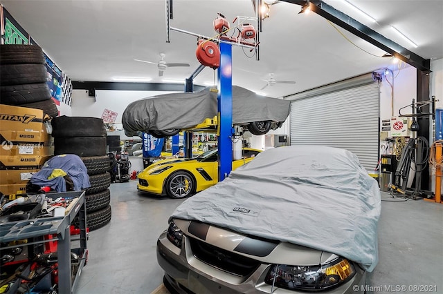 garage featuring ceiling fan