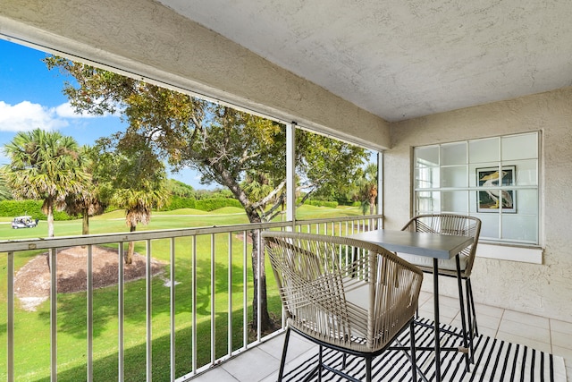 view of sunroom / solarium