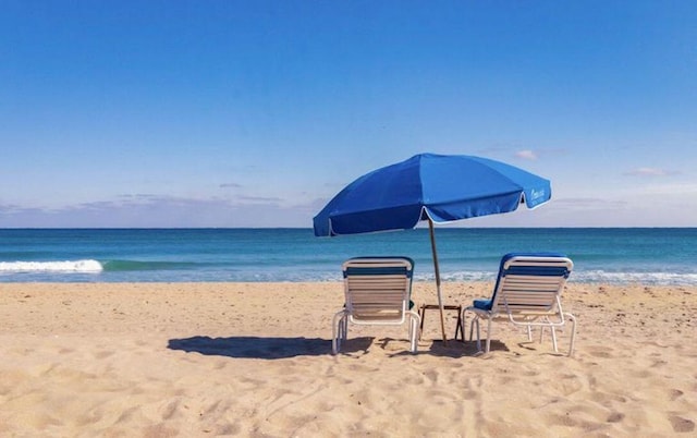 530 NW 14th St, Delray Beach, FL 33444 - water view with nearby beach