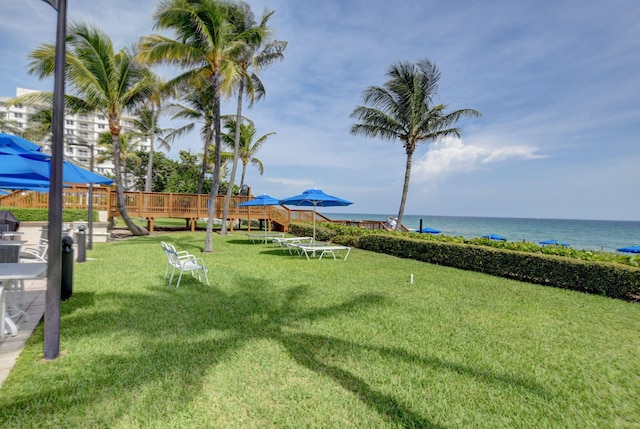 view of yard with a water view