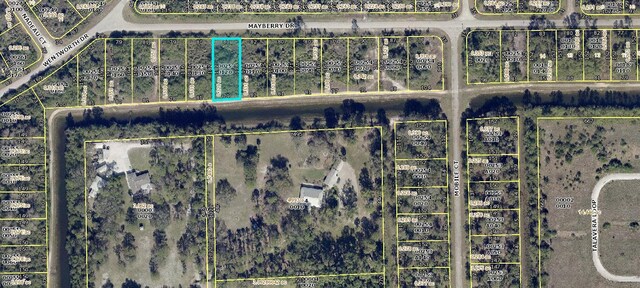 1806 Mayberry Dr, Lehigh Acres, FL 33972