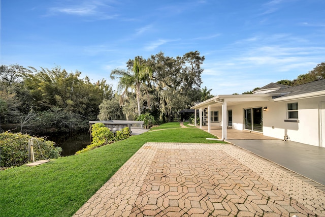 view of yard with a patio