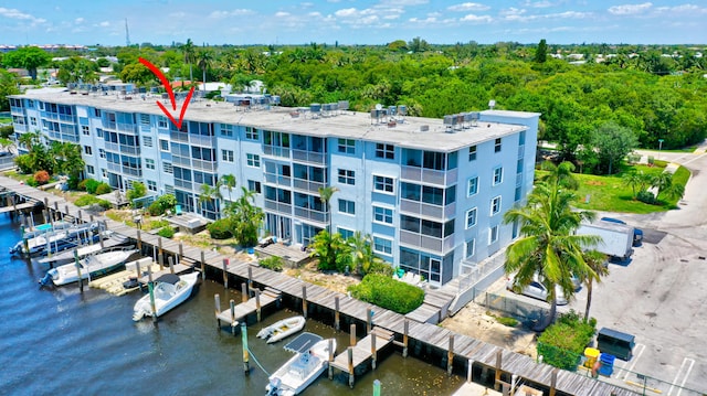 bird's eye view featuring a water view