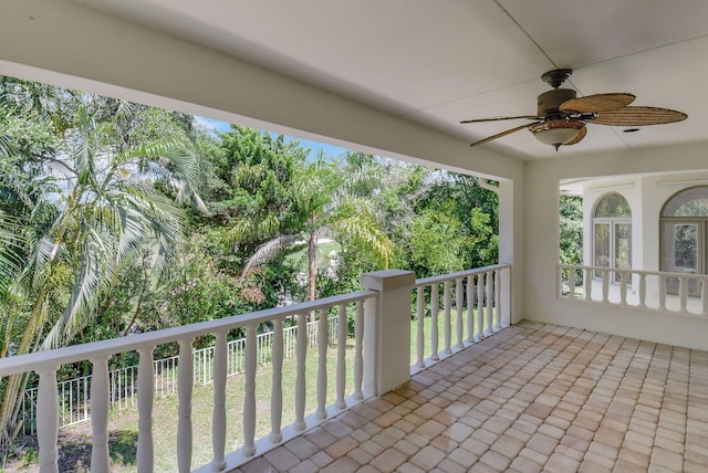 balcony with ceiling fan