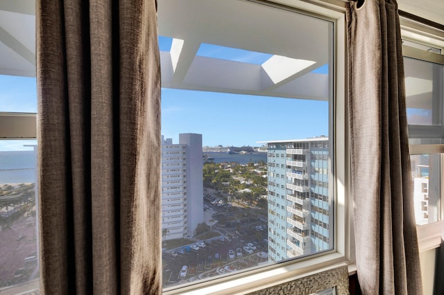 room details featuring a view of city