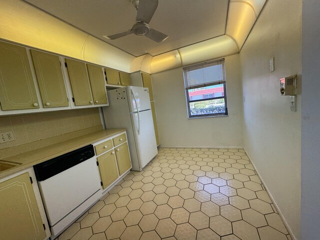 spare room with a textured ceiling and dark hardwood / wood-style floors