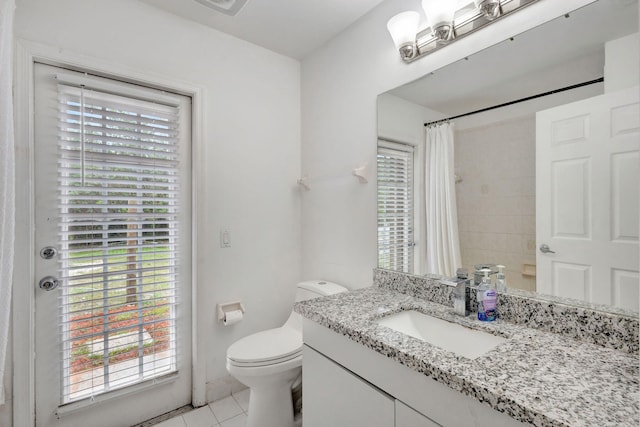 17891 N 86th St N, The Acreage, FL 33470 - full bath with vanity, toilet, tile patterned floors, and a shower with curtain