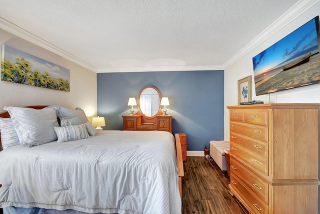 bedroom featuring dark hardwood / wood-style floors, a textured ceiling, and crown molding