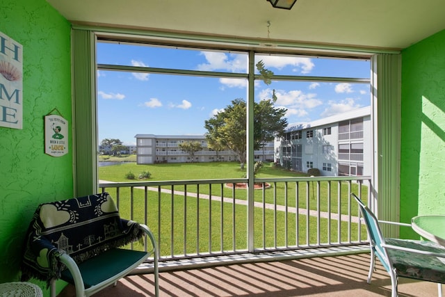 view of sunroom / solarium