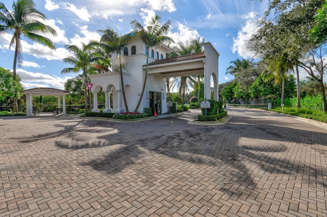 view of front of house featuring a gazebo