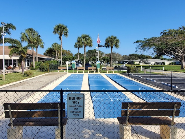 view of swimming pool