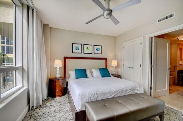 bedroom with ceiling fan