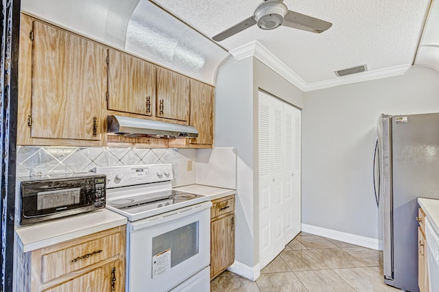 kitchen featuring ceiling fan, electric range, tasteful backsplash, ornamental molding, and stainless steel refrigerator