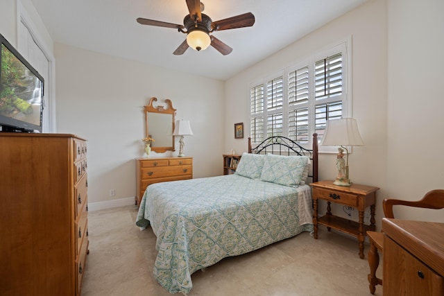 bedroom featuring ceiling fan