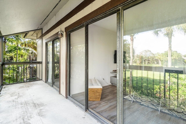 view of sunroom / solarium