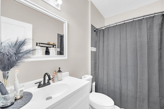 bedroom featuring light carpet, ceiling fan, ornamental molding, and baseboards