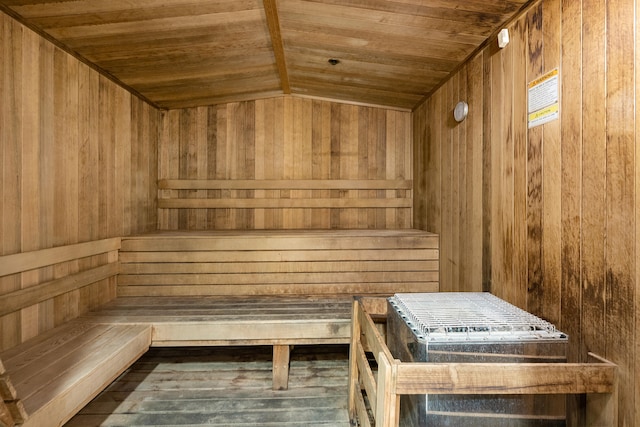 view of sauna / steam room