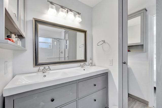 bathroom with dual bowl vanity