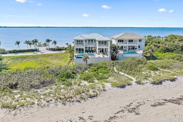 bird's eye view featuring a water view