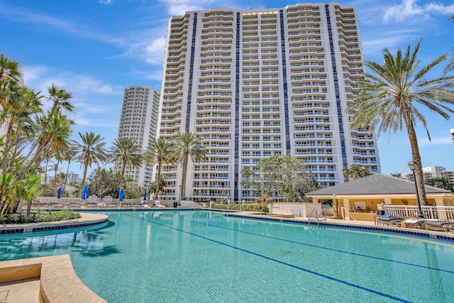 view of swimming pool