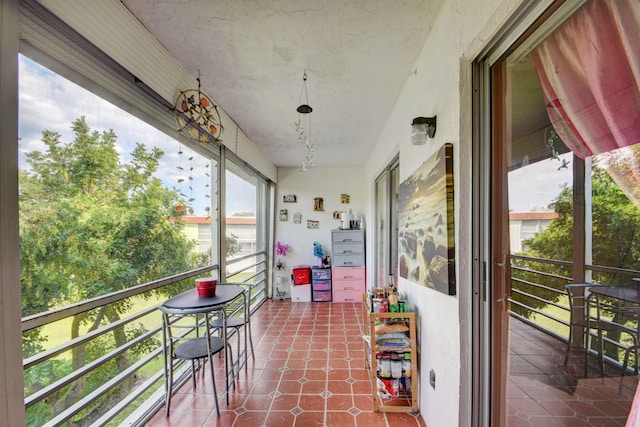 view of sunroom / solarium